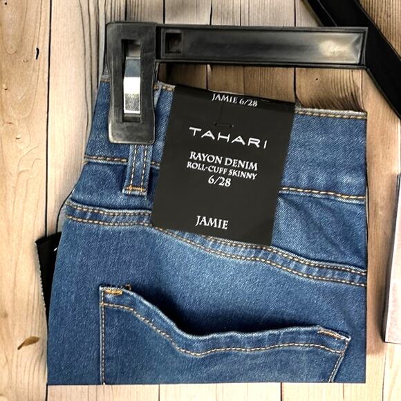 Tahari Women’s 6 Jamie Roll Cuff Skinny Jeans Medium Wash Stretch Denim New - Picture 3 of 5